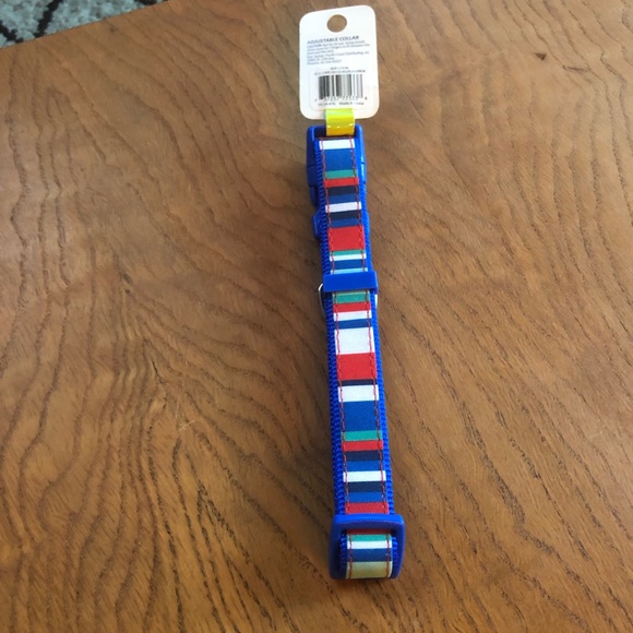 Striped Collar - Picture 2 of 3